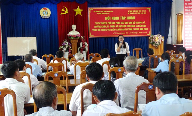 Tuyên truyền, phổ biến pháp luật về công tác văn hóa dân tộc tại Cà Mau