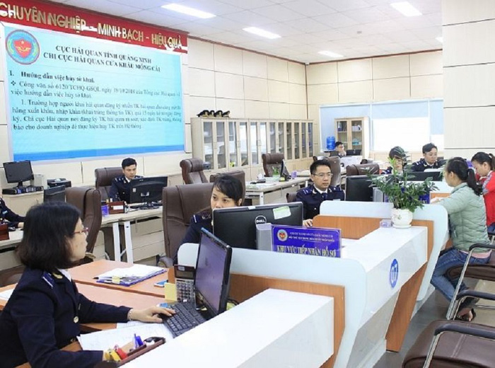 Ứng dụng CNTT, Hải quan tạo bước chuyển lịch sử 