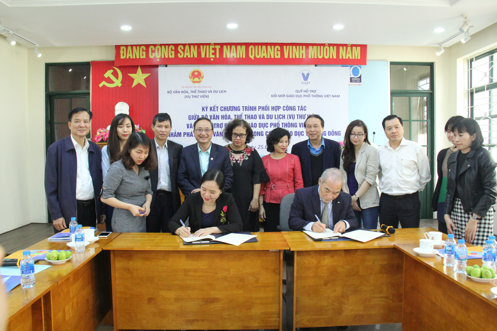 Hợp tác phát triển văn hóa đọc trong nhà trường và cộng đồng