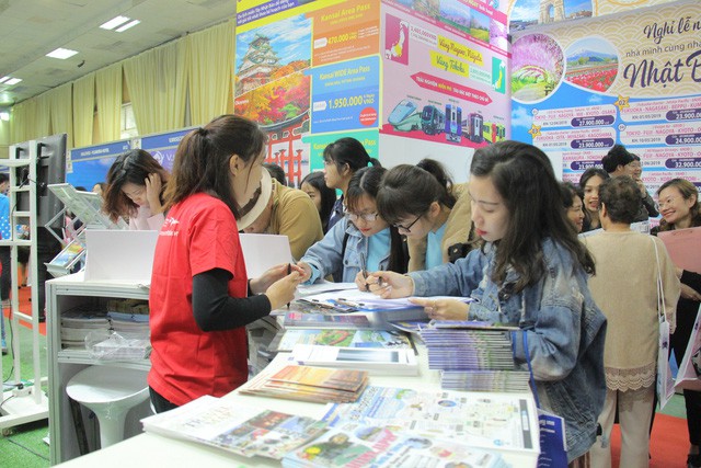 Tổng cục Du lịch khuyến cáo các doanh nghiệp lữ hành quốc tế cân nhắc việc tổ chức tour tới Algreria và Sri Lanka