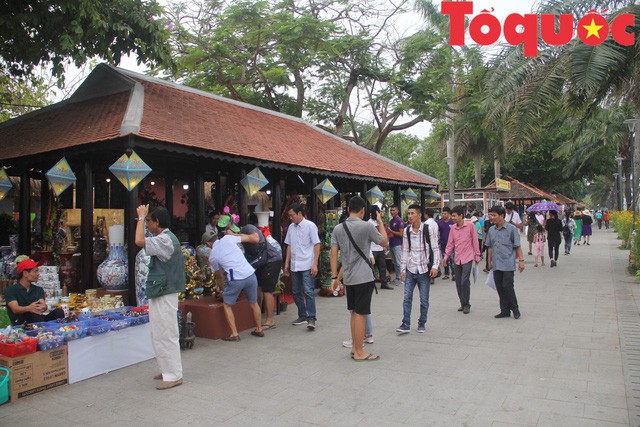 Khách du lịch đến Huế tiếp tục tăng trong 5 tháng đầu năm