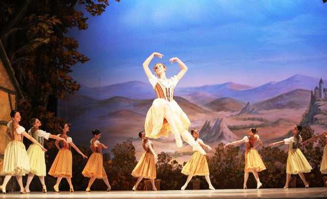 Công diễn vở ballet 