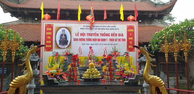 Khai hội tôn vinh ông 