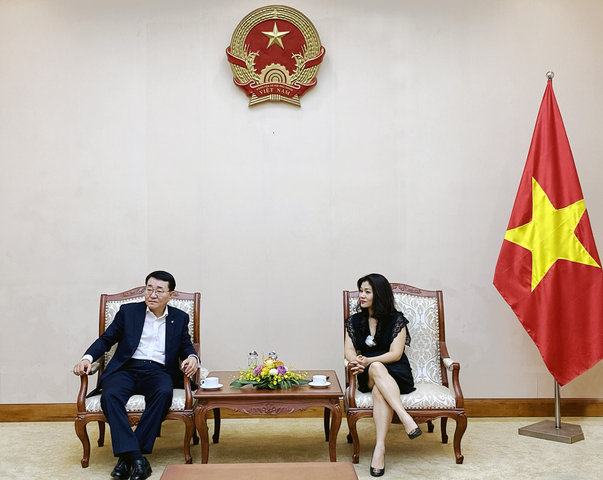 Cục trưởng Cục Hợp tác quốc tế Nguyễn Phương Hòa tiếp ông Chang Bok Sang, Chủ tịch Tập đoàn CJ Việt Nam