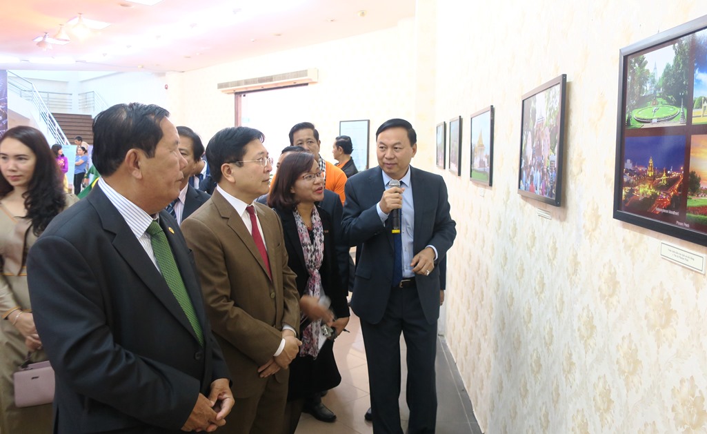 Khai mạc Triển lãm “Campuchia - Vương quốc Văn hóa”