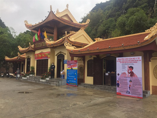 Nam Định, Thái Bình, Lạng Sơn thực hiện nghiêm việc dừng, giảm quy mô, thời gian tổ chức lễ hội, phát khẩu trang cho du khách