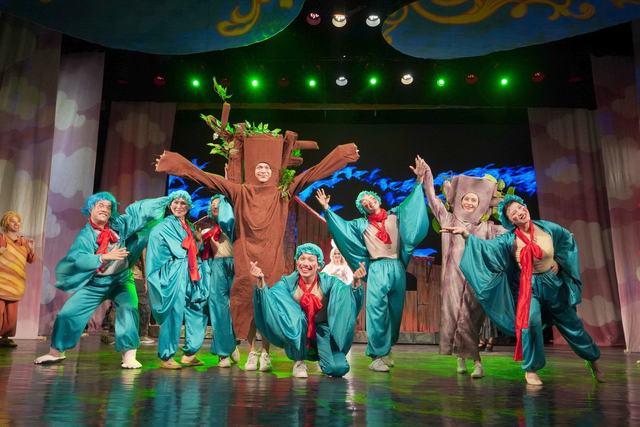 Chuyên gia Bỉ tập huấn cho các nghệ sĩ Nhà hát Tuổi trẻ