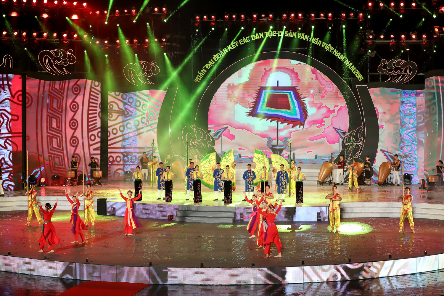 Bộ Văn hóa, Thể thao và Du lịch hướng dẫn triển khai thực hiện việc bình xét và công nhận các danh hiệu văn hóa