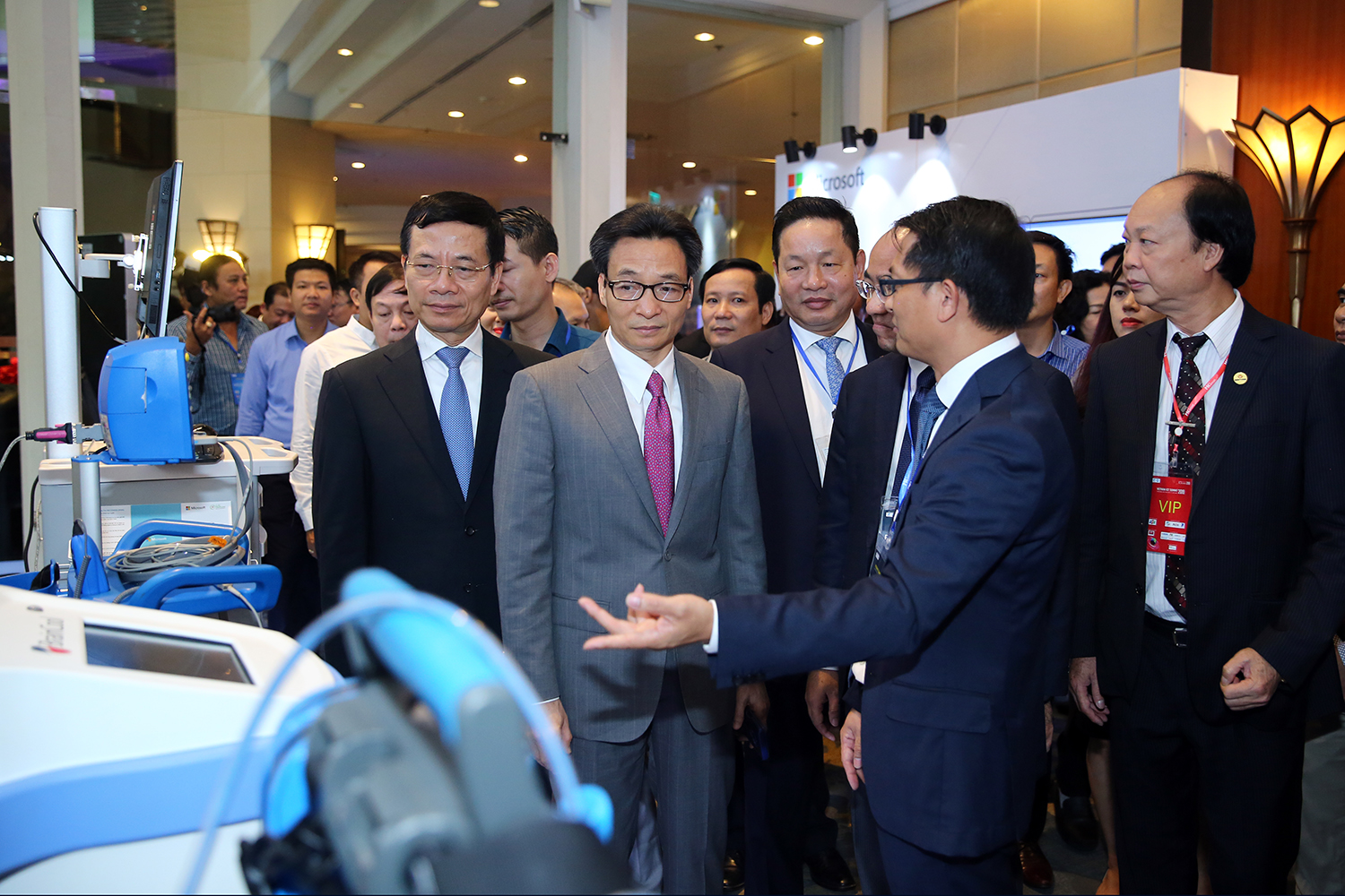 Vietnam ICT Summit 2019: Làm gì để tăng tốc chuyển đổi số?