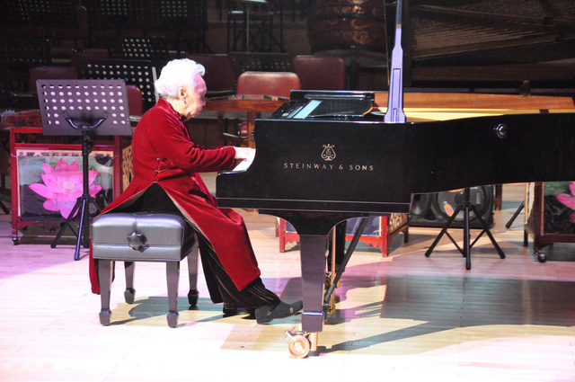 Chương trình đặc biệt đón giao thừa 