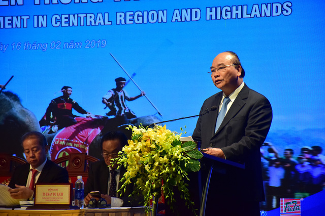 Thủ tướng Nguyễn Xuân Phúc: 