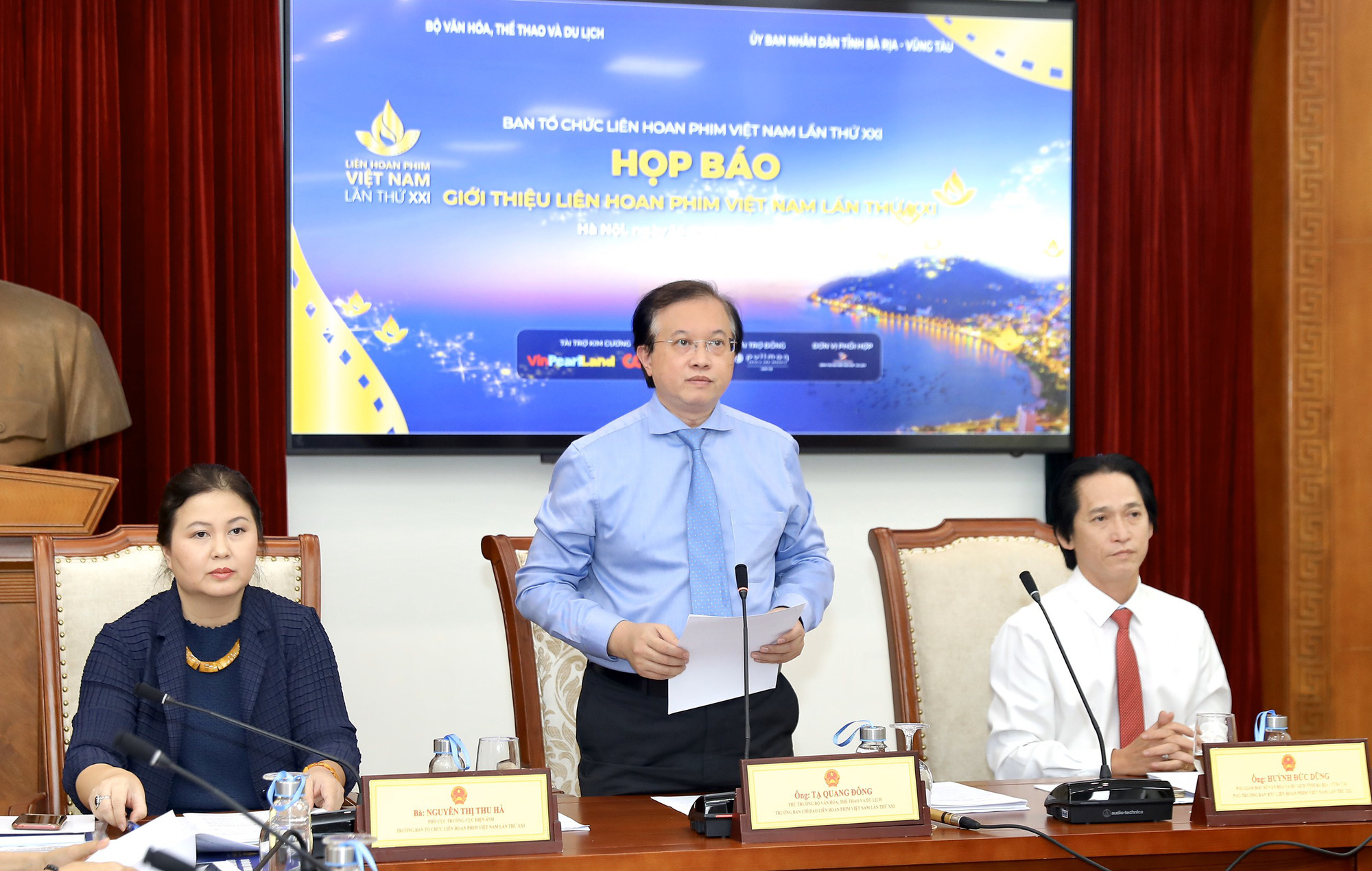 Liên hoan phim Việt Nam lần thứ XXI: Xây dựng nền công nghiệp điện ảnh hiện đại và nhân văn