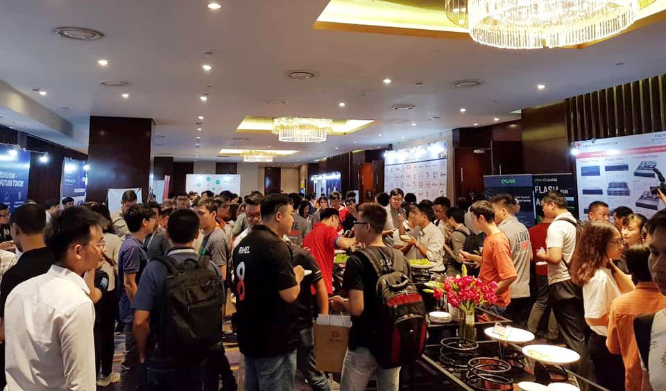 Khởi động kế hoạch thành lập Câu lạc bộ Điện toán đám mây và Trung tâm dữ liệu Việt Nam