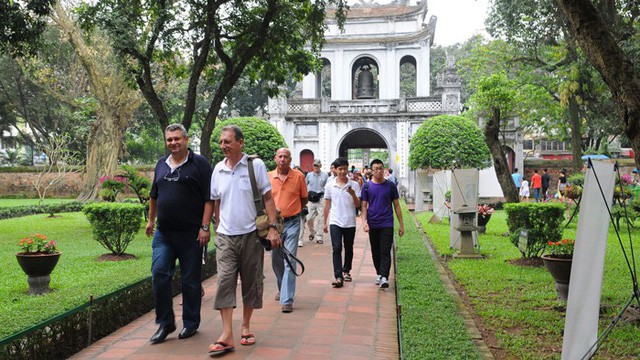 Hà Nội đón trên 3,3 triệu khách du lịch quốc tế