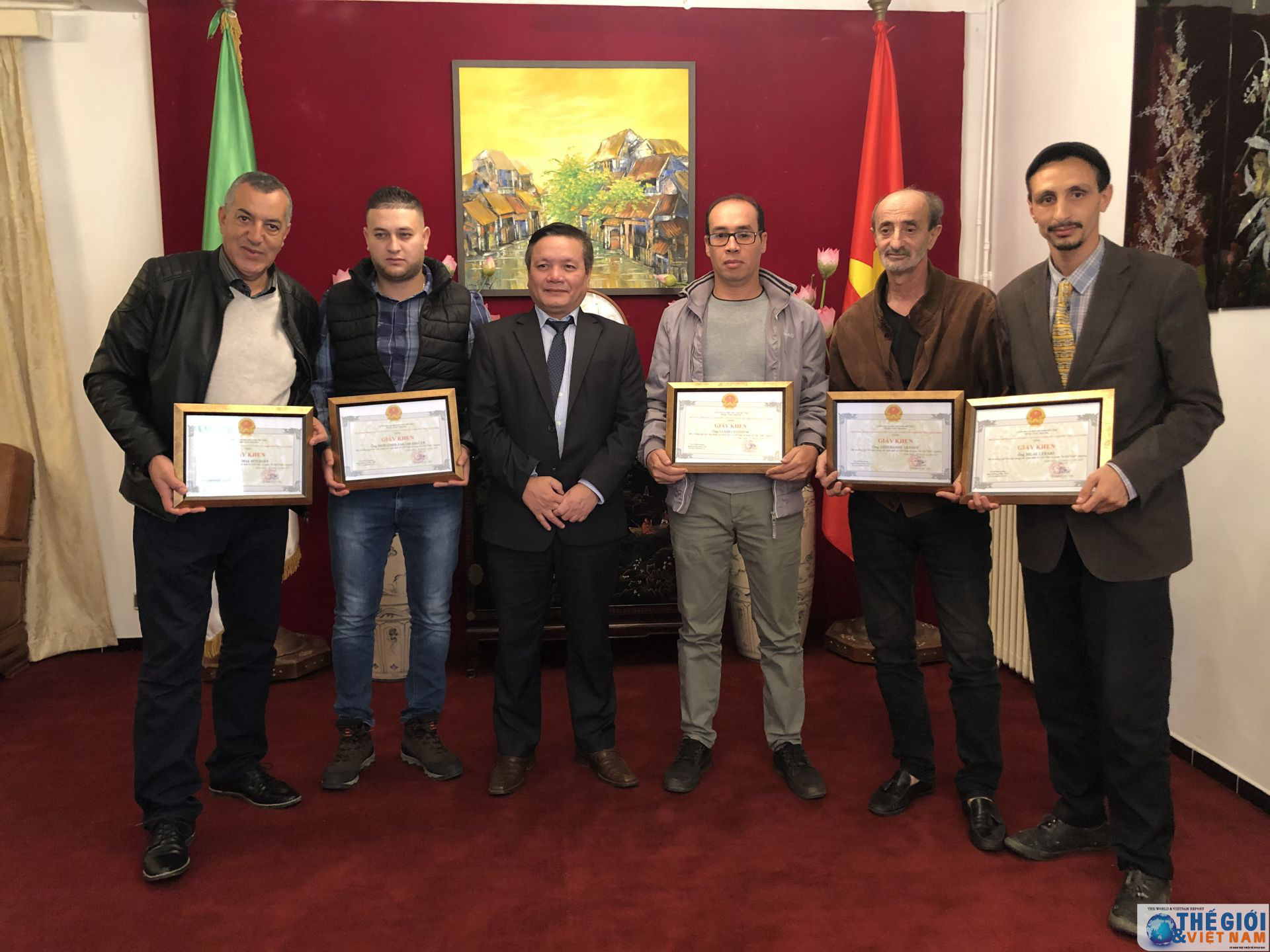 Việt Nam đánh giá cao sự đóng góp của các nhà làm phim và phóng viên tại Algeria