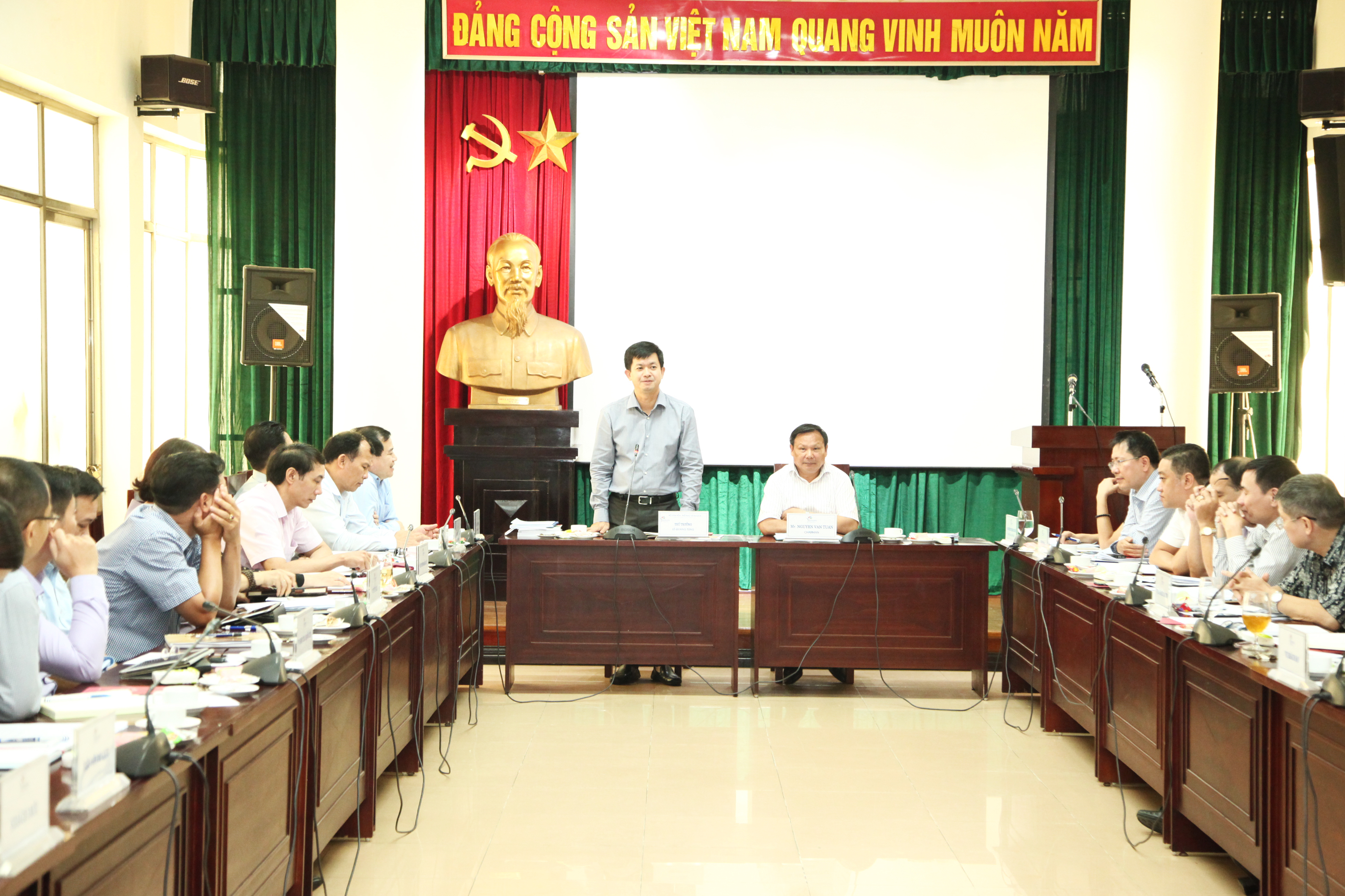 Thứ trưởng Lê Quang Tùng dự và chỉ đạo hội nghị giao ban tháng 8 của Tổng cục Du lịch
