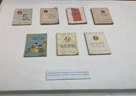 Triển lãm “Những tấm gương bình dị mà cao quý”