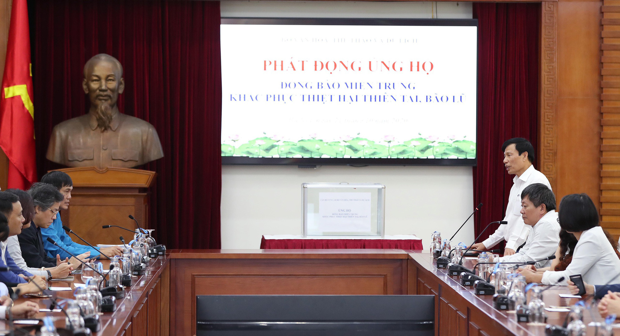 Công đoàn Bộ VHTTDL phát động ủng hộ đồng bào miền Trung khắc phục thiệt hại thiên tai, bão lũ