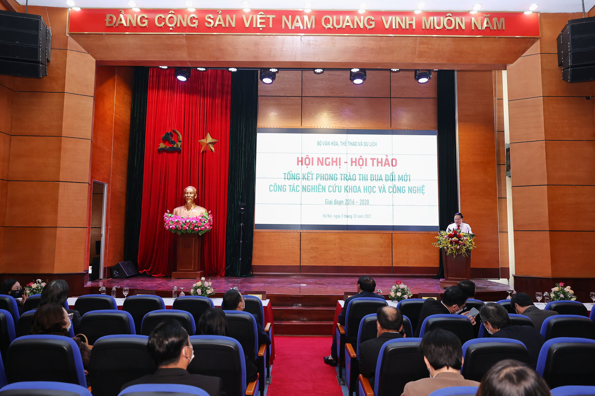 Bộ trưởng Nguyễn Văn Hùng: Cần cụ thể hóa quan điểm của Đảng để đưa khoa học vào lĩnh vực văn hóa, thể thao, du lịch