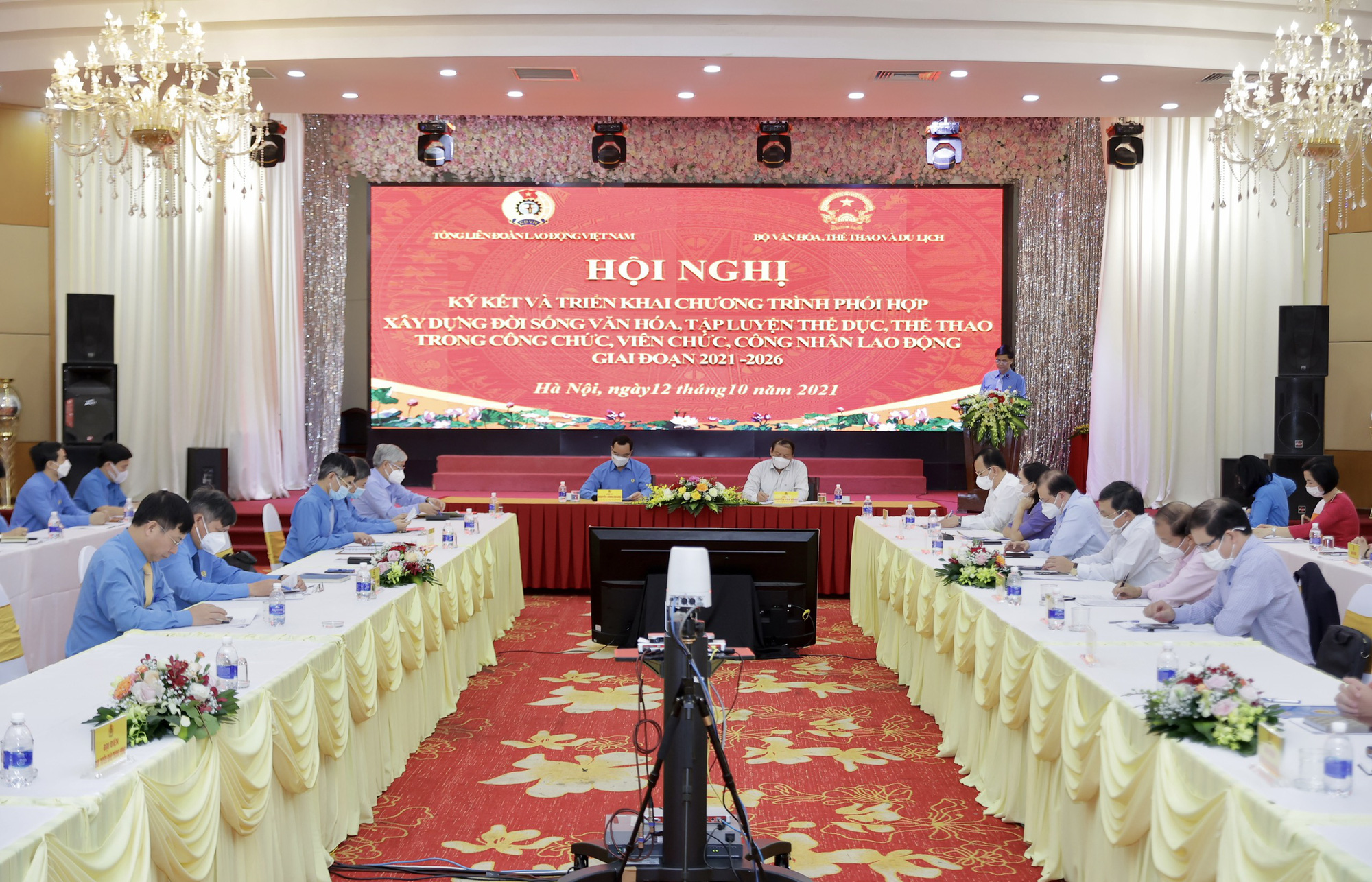 Ký kết chương trình phối hợp giữa Bộ VHTTDL và Tổng Liên đoàn Lao động Việt Nam giai đoạn 2021-2026